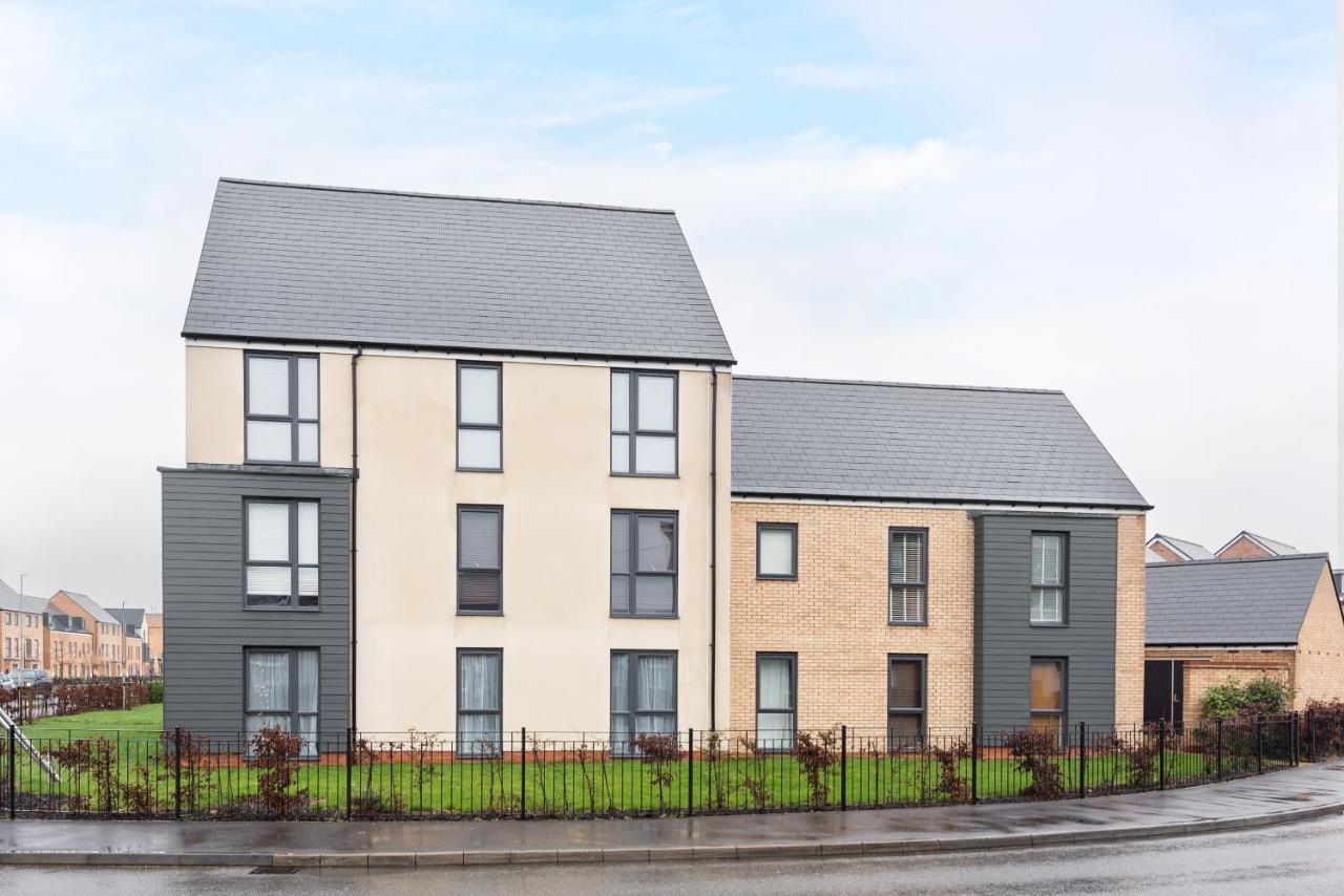 Two Bedroom Apartment - Milton Keynes By Aryas Properties Broughton  Exterior photo